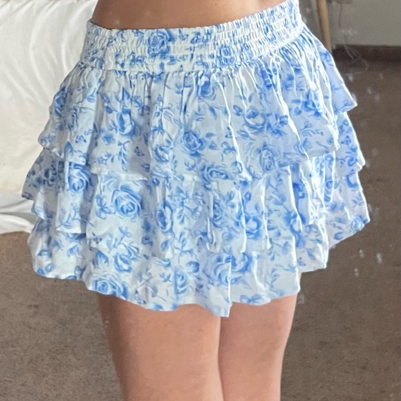 Hollister Blue Floral Mini Skirt - Picture 4 of 6